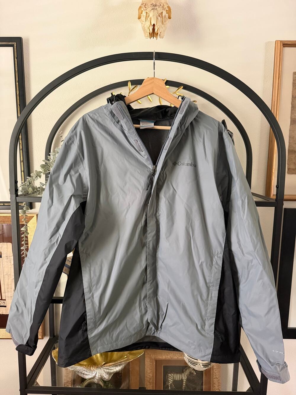 Columbia Timber Pointe II Omni-Tech Rain Jacket Mens Gray Black Hooded XM0774